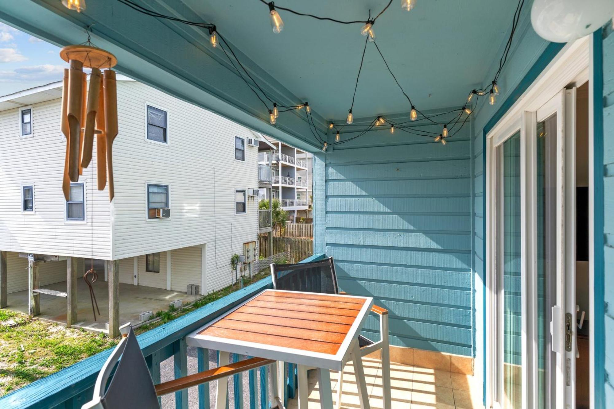 Hang Ten Hideaway, Pool, Condo, Parking - 6 Person Max Occupancy Каролина Бийч Екстериор снимка
