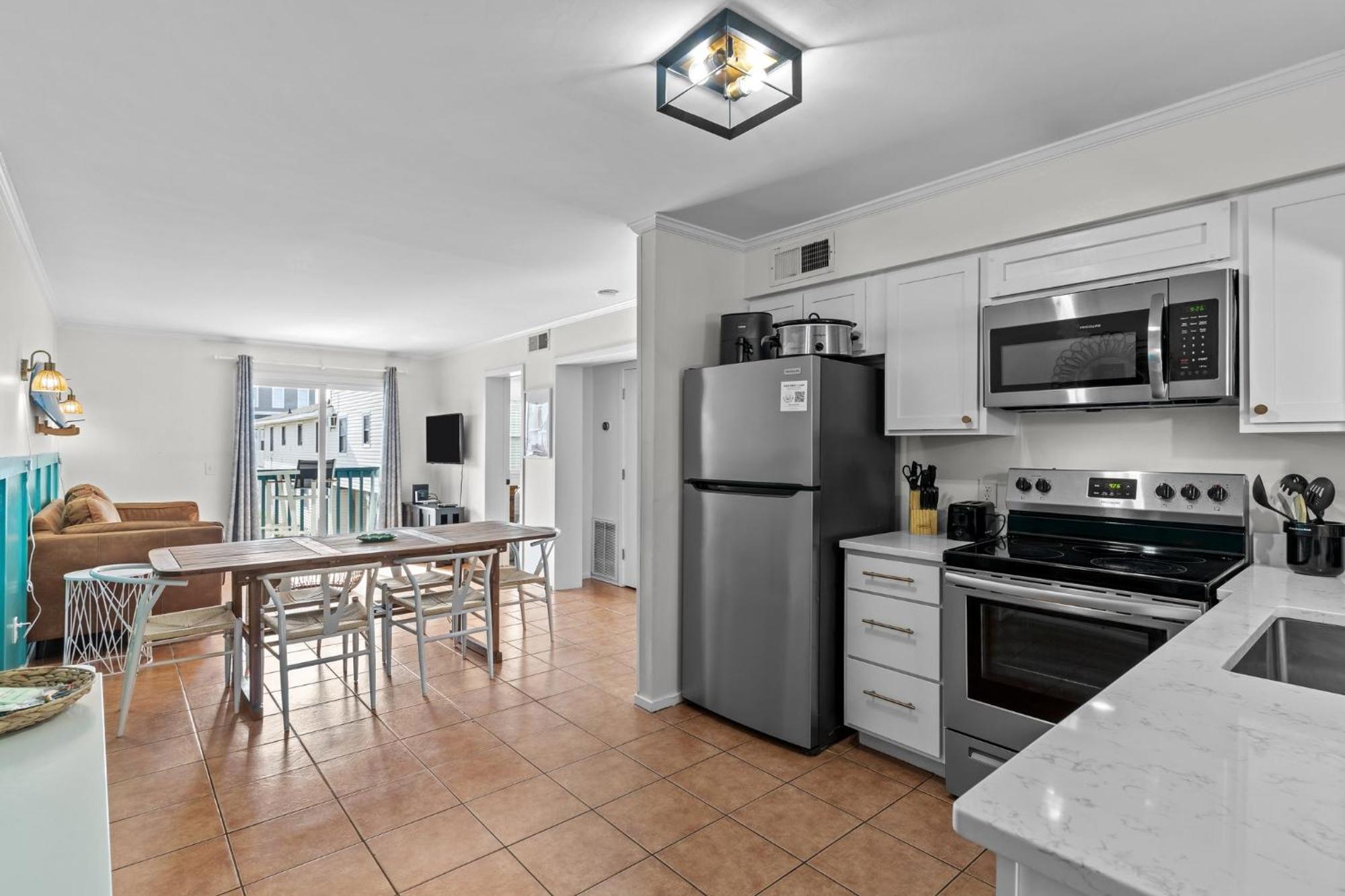 Hang Ten Hideaway, Pool, Condo, Parking - 6 Person Max Occupancy Каролина Бийч Екстериор снимка