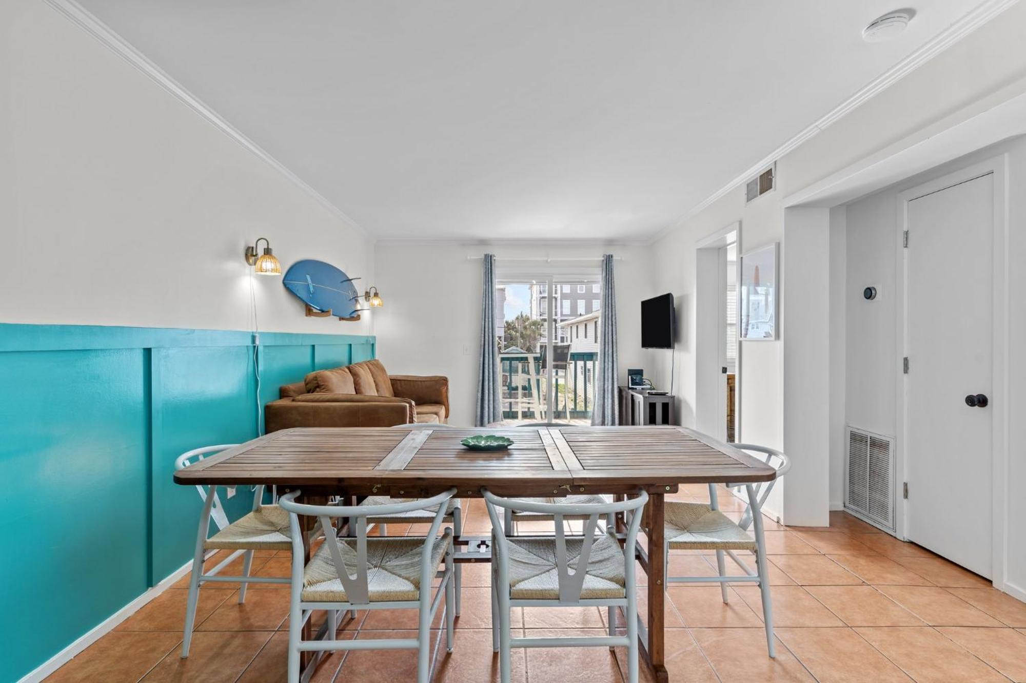 Hang Ten Hideaway, Pool, Condo, Parking - 6 Person Max Occupancy Каролина Бийч Екстериор снимка